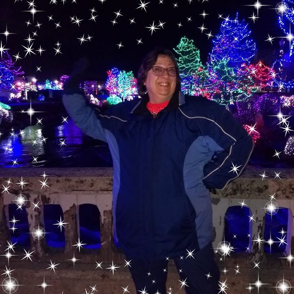 Meet your Posher, Janet - Picture 1 of 1